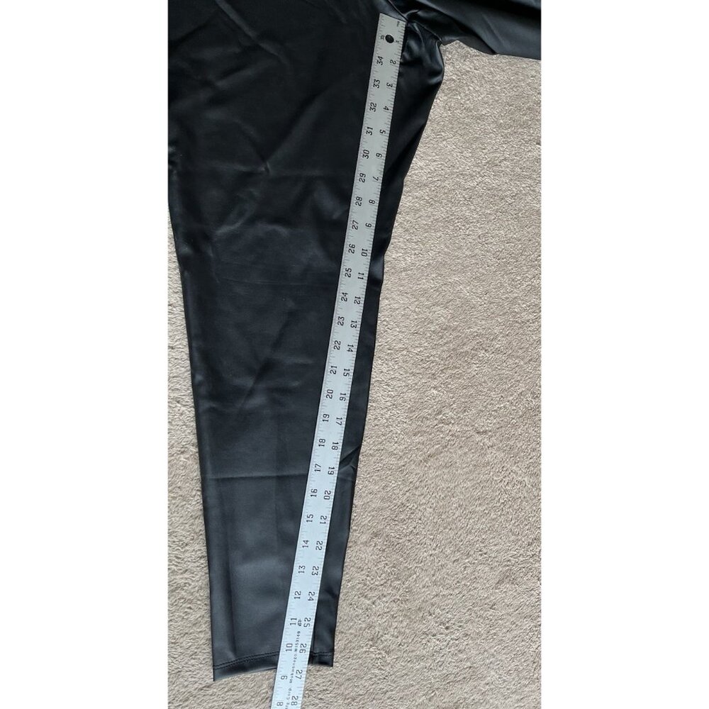 Torrid Faux Leather Moto Leggings NWT 2X 18 20 Black High Rise - Picture 5 of 12